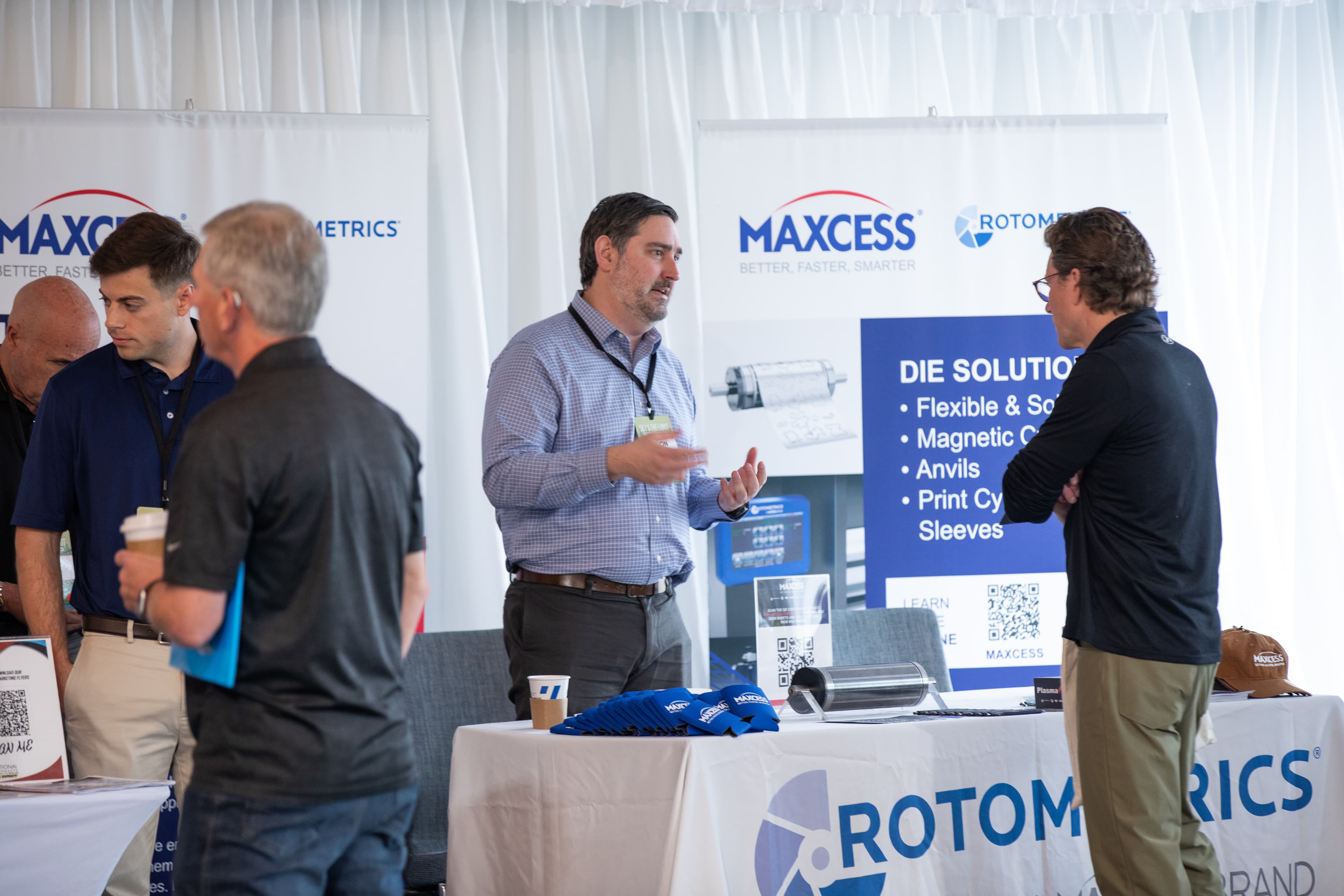Vendor Partners and Members connecting at the FLAG Annual Meeting